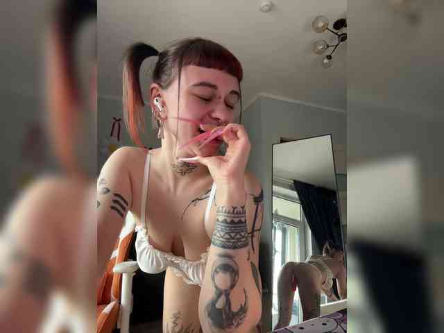 LolyMolly webcam