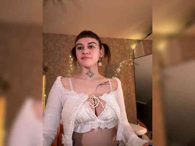 LolyMolly webcam