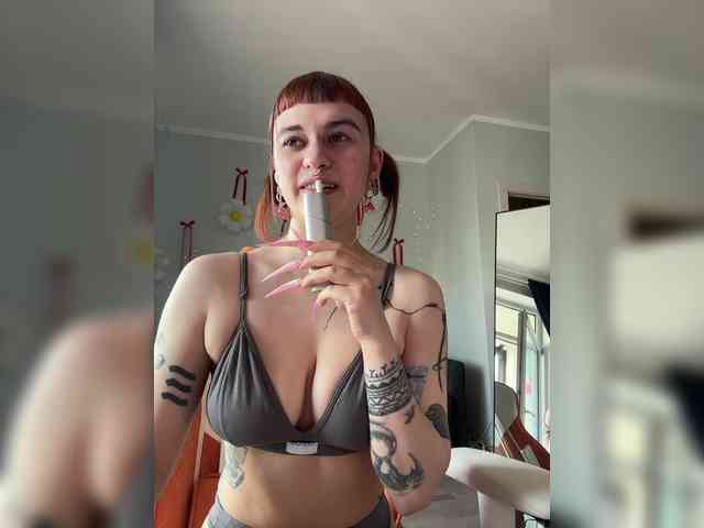 LolyMolly webcam