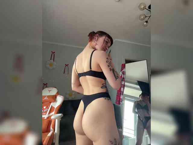 LolyMolly webcam