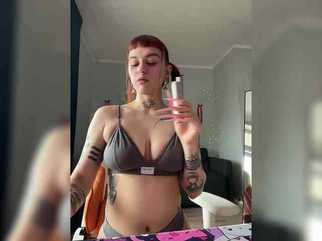 LolyMolly webcam