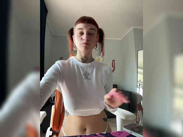 LolyMolly webcam