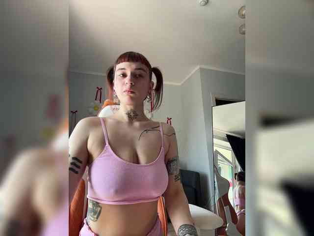 LolyMolly webcam