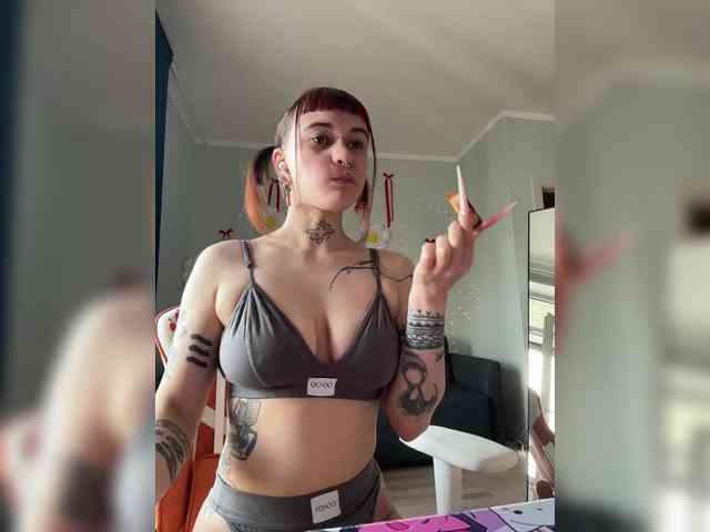 LolyMolly webcam