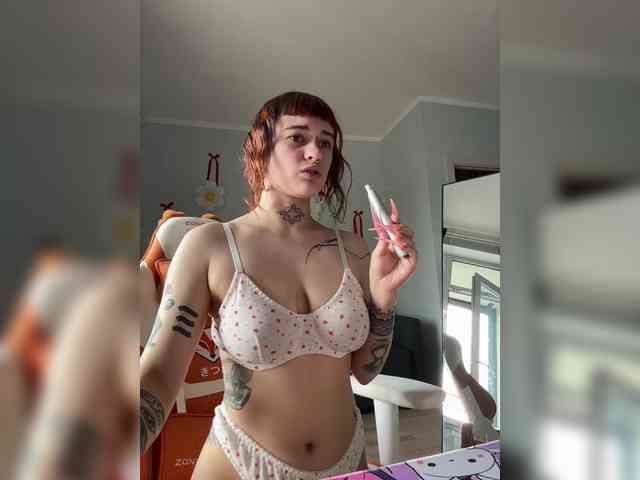LolyMolly webcam