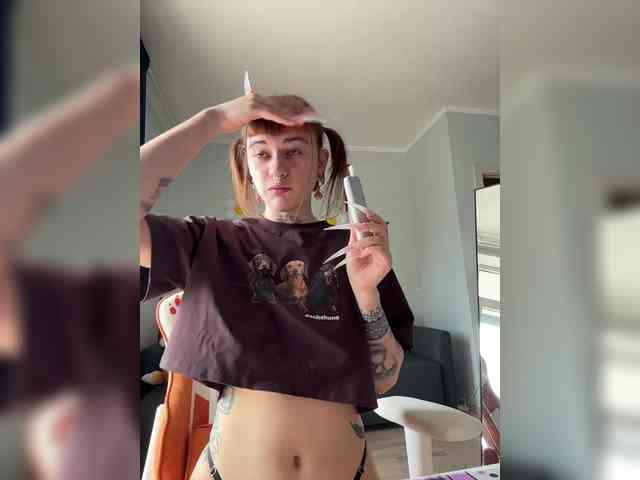LolyMolly webcam