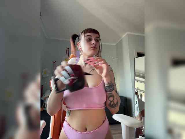 LolyMolly webcam