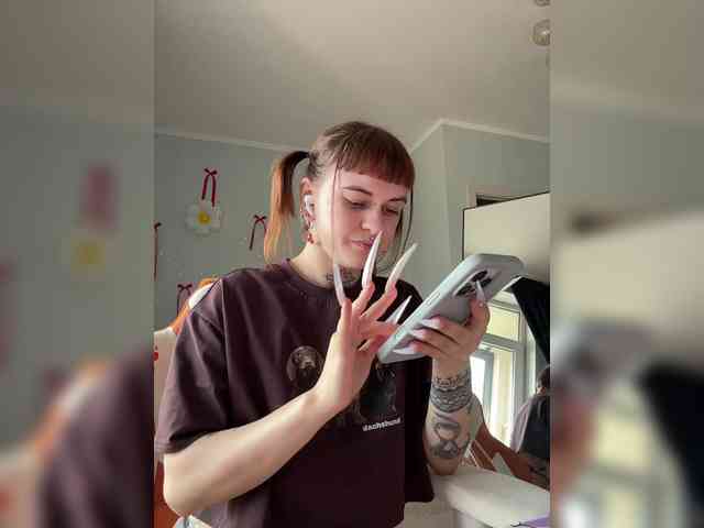 LolyMolly webcam