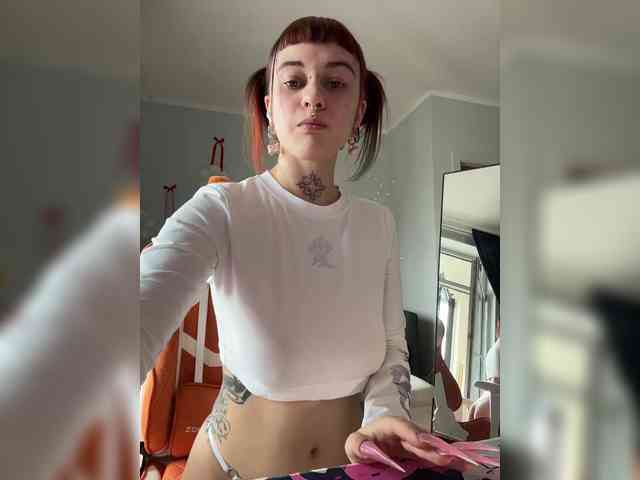 LolyMolly webcam
