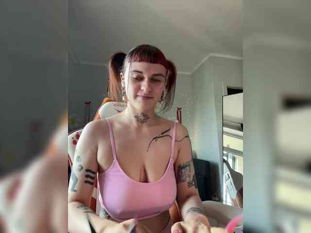 LolyMolly webcam