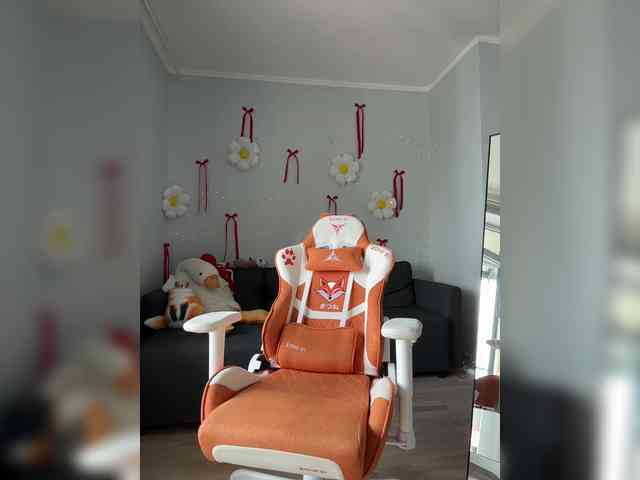 LolyMolly webcam