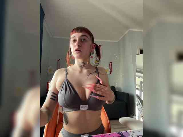 LolyMolly webcam