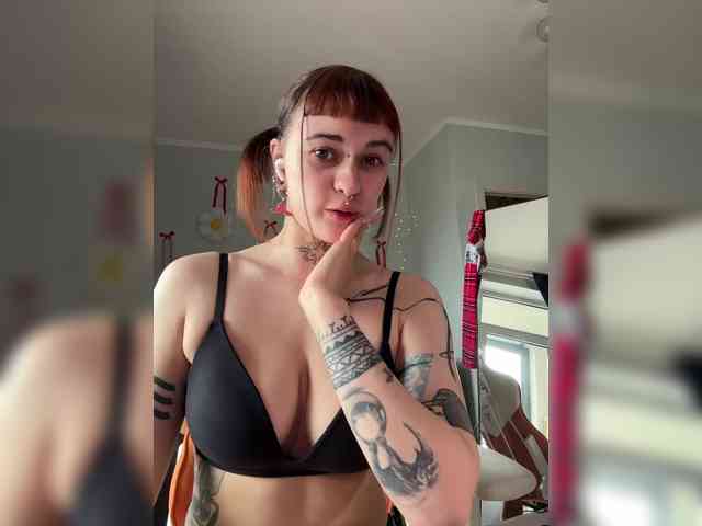 LolyMolly webcam
