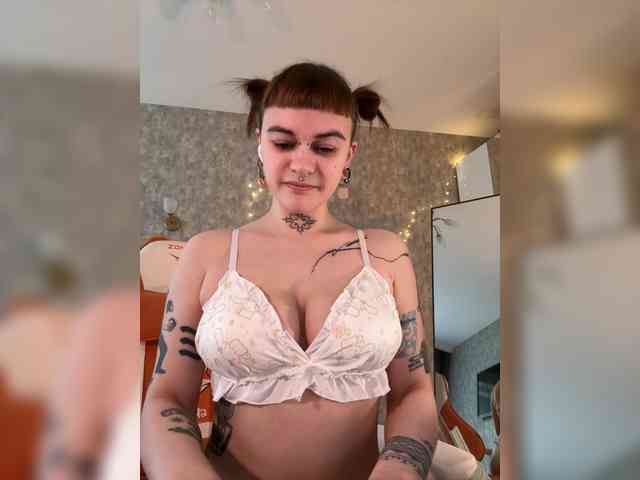 LolyMolly webcam