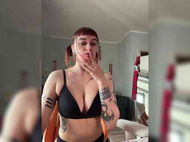 LolyMolly webcam