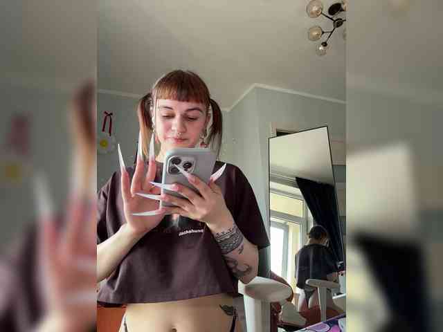 LolyMolly webcam