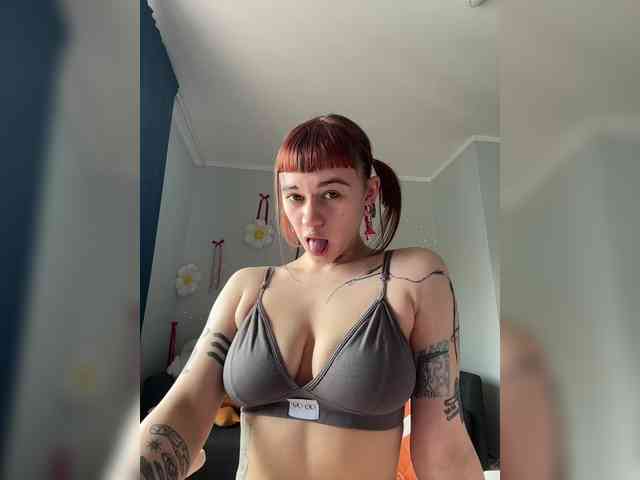 LolyMolly webcam