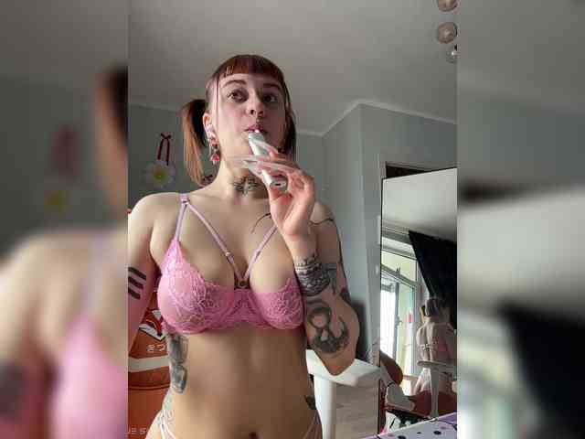 LolyMolly webcam