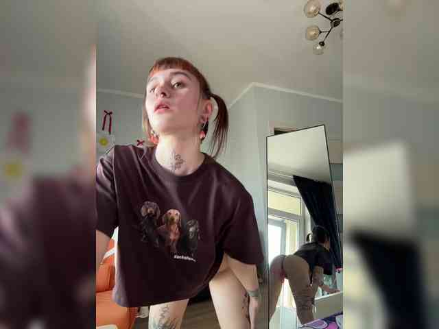LolyMolly webcam