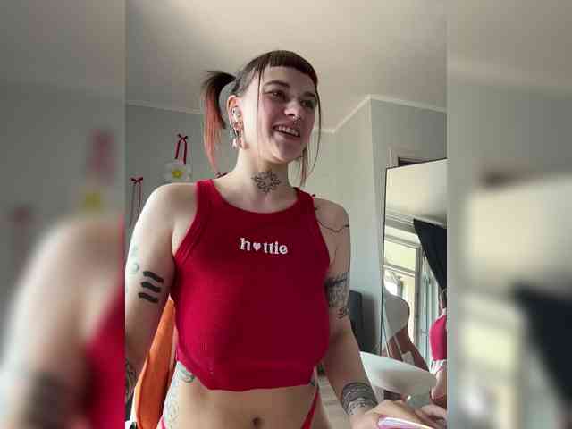 LolyMolly webcam