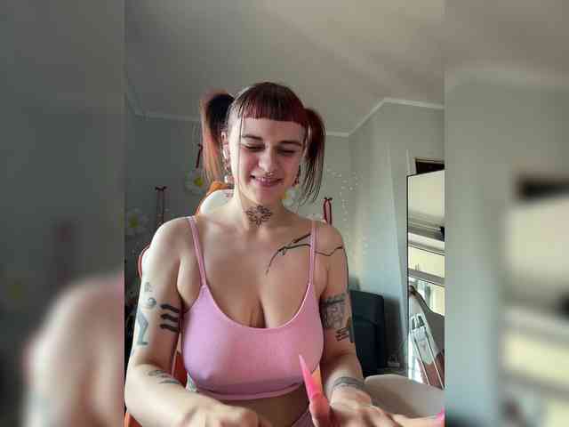 LolyMolly webcam