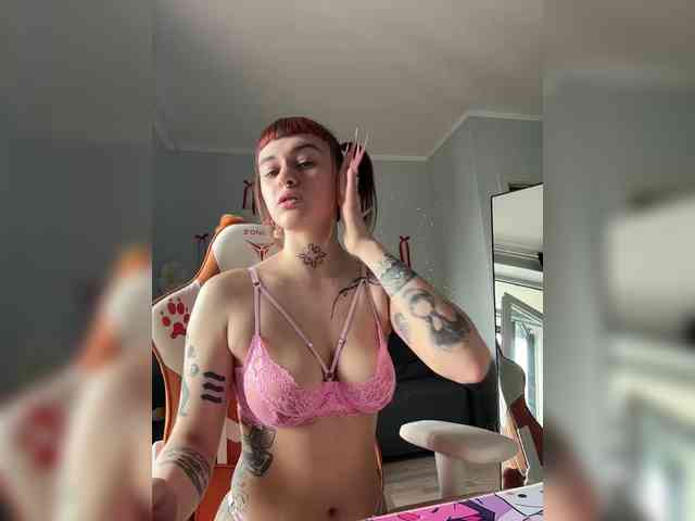 LolyMolly webcam