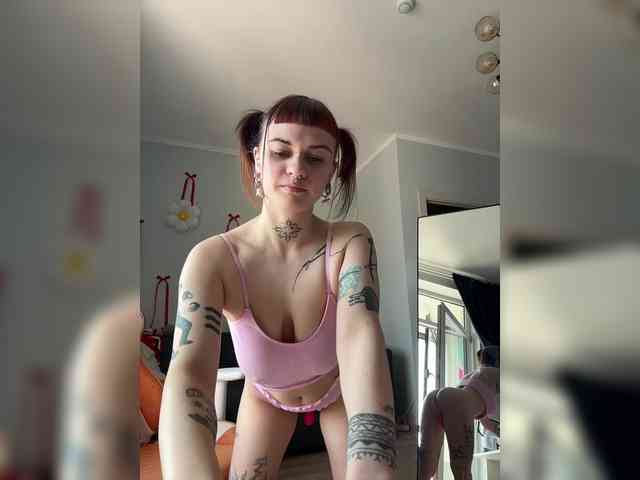 LolyMolly webcam