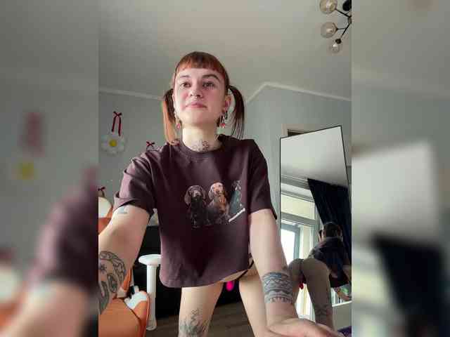 LolyMolly webcam