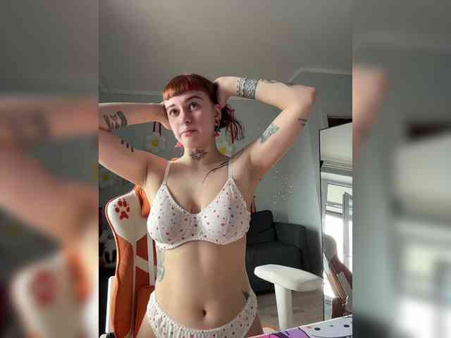 LolyMolly webcam