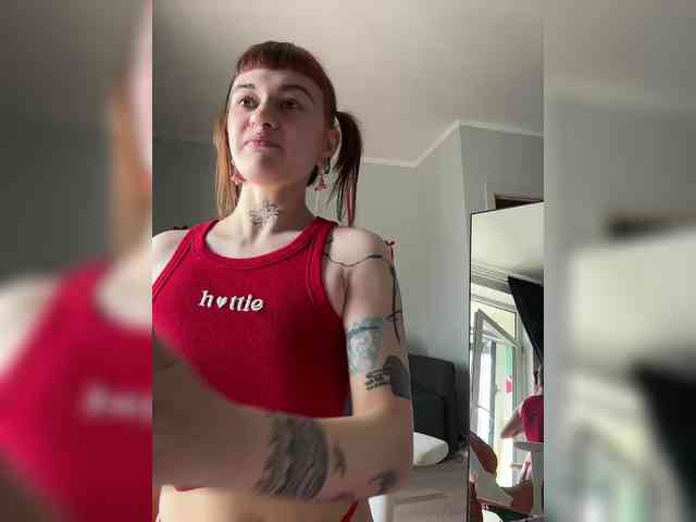 LolyMolly webcam