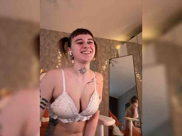 LolyMolly webcam