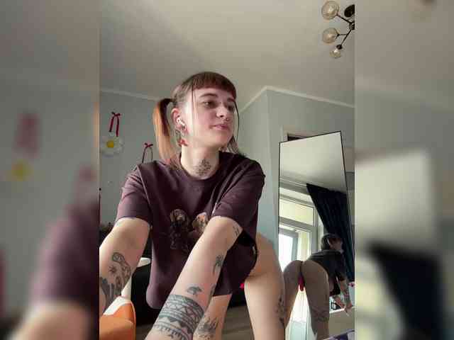 naughty chatroom LolyMolly