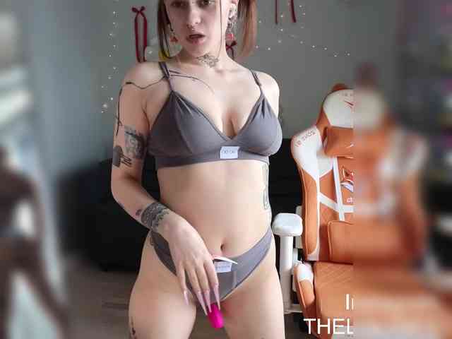LolyMolly webcam