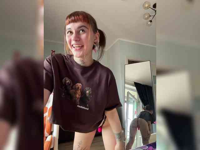 LolyMolly webcam