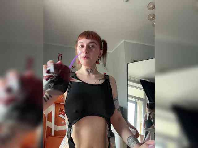LolyMolly webcam