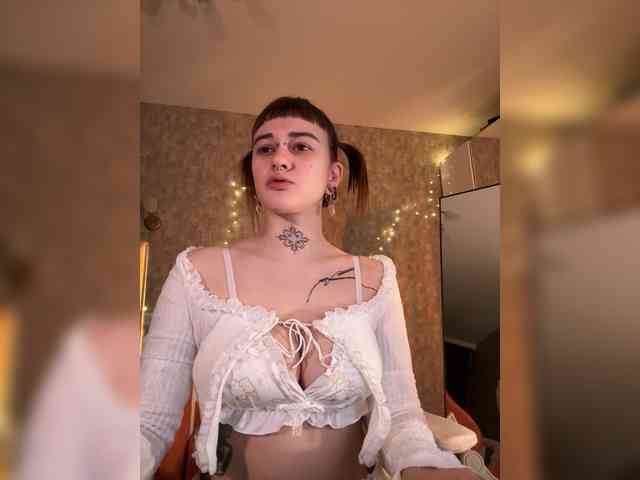 LolyMolly webcam