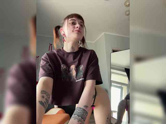 LolyMolly Live Webcam on BongaCams