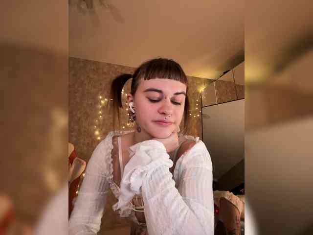 LolyMolly webcam