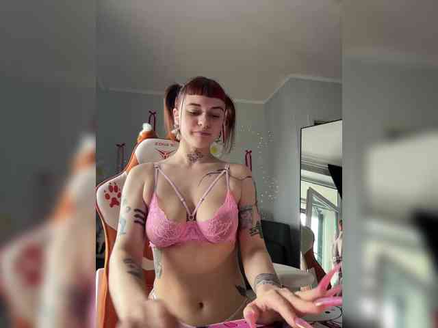 LolyMolly webcam