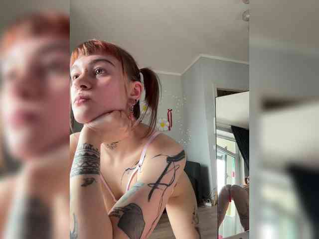 online nude webcam LolyMolly