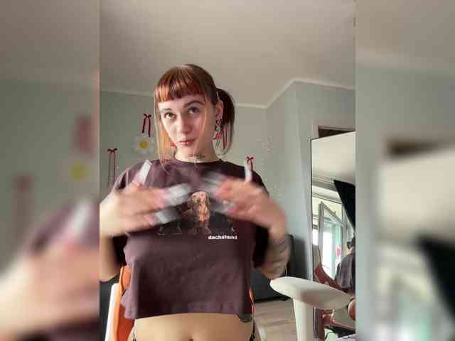 LolyMolly webcam