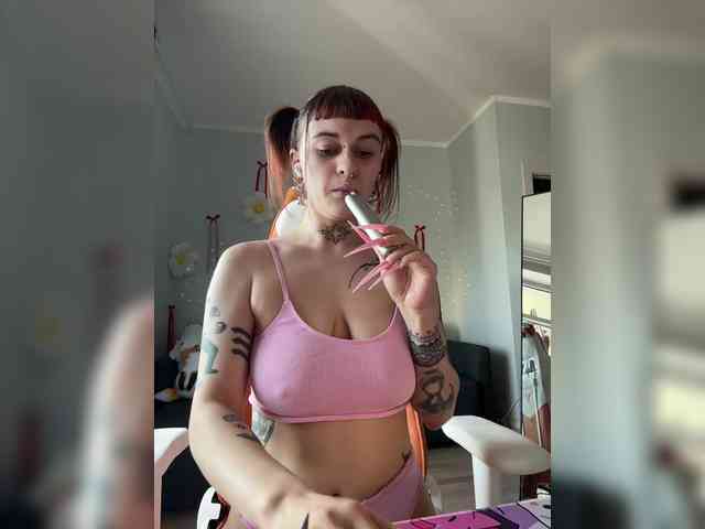LolyMolly webcam