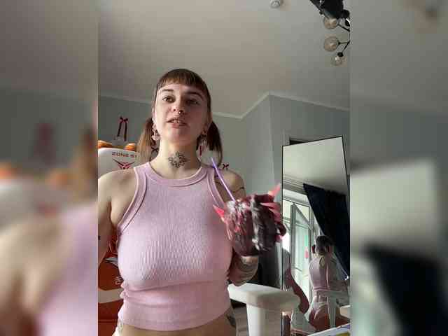 LolyMolly webcam