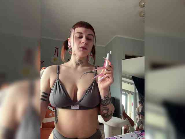LolyMolly webcam