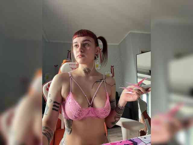 LolyMolly webcam