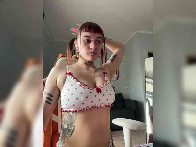 LolyMolly webcam