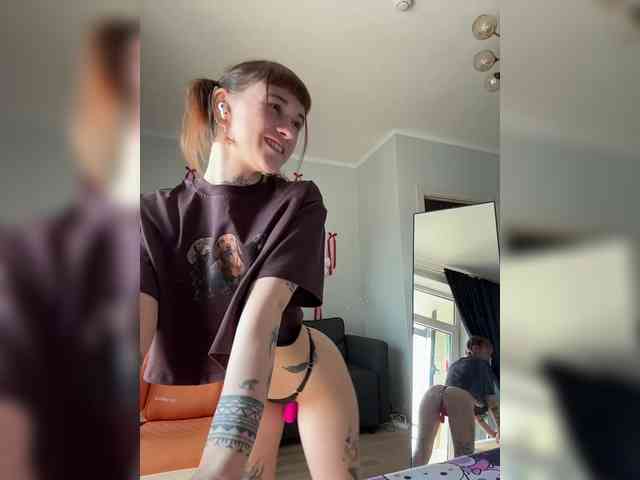LolyMolly webcam