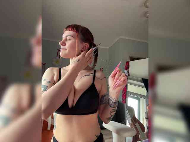 LolyMolly webcam