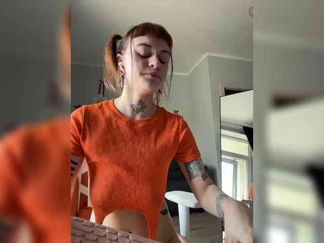 LolyMolly webcam