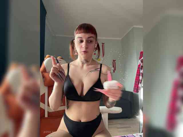 LolyMolly webcam
